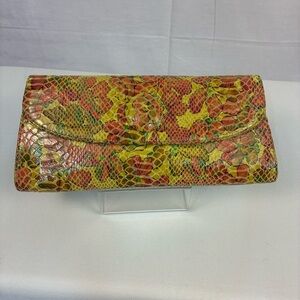 NWT Hobo Eden Clutch in Seaflower Print